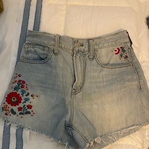 Amazing Madewell shorts. Size 24. Amazing condition. Sold as is